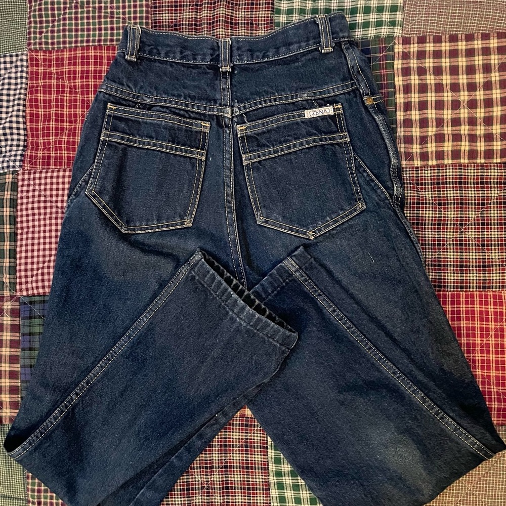 fits mom jeans style, perfect condition